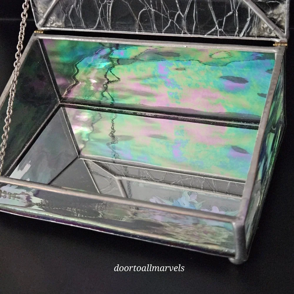 VTG Hand Painted Iridescent Glass Case Jewelry Box Signed Ingles '94 Art Nouveau